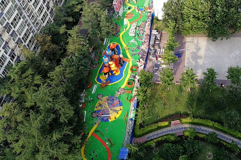 居民區(qū)兒童戶外游樂(lè)設(shè)備